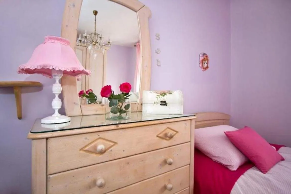 Spacious Three-Bedroom Apartment With Balconies Split Horvátország